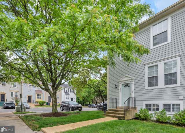 Property at 6029 Surrey Square Ln, District Heights, MD 20747, 3 beds, 2.5 baths