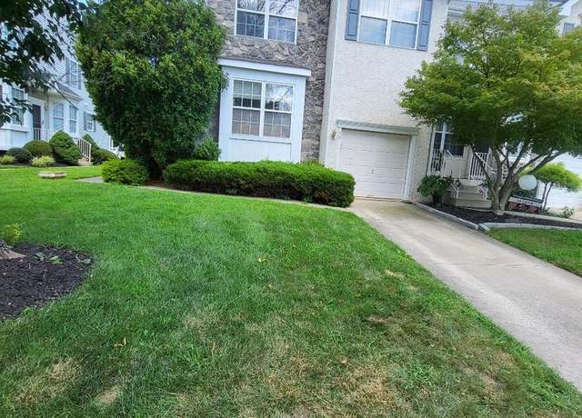 Property at 78 Chapel Hill Rd, Mount Laurel, NJ 08054, 3 beds, 2.5 baths