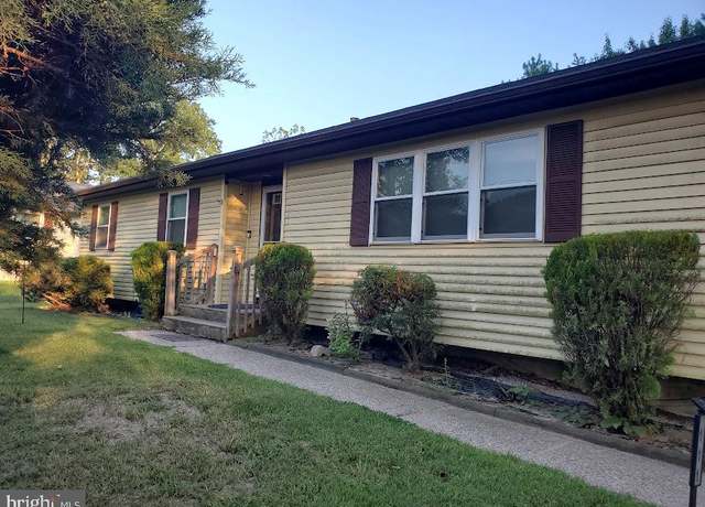 Property at 111 Bobolink Blvd, Browns Mills, NJ 08015, 3 beds, 2 baths