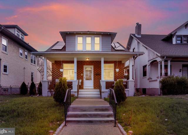 Property at 155 Tulpehocken Ave, West Reading, PA 19611, 3 beds, 1.5 baths