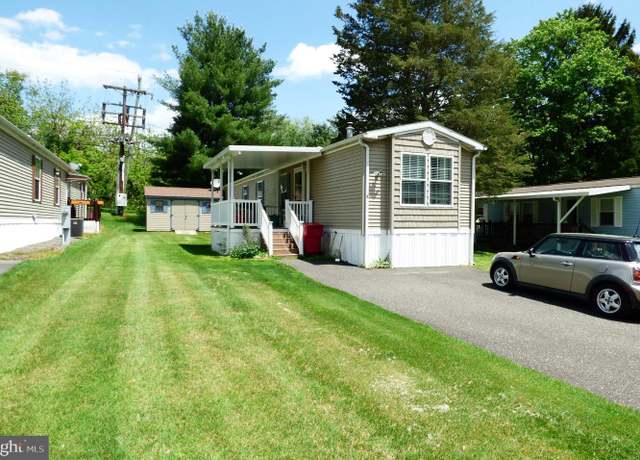 Property at 2 Standish Ln, Hereford, PA 18056, 2 beds, 1 bath