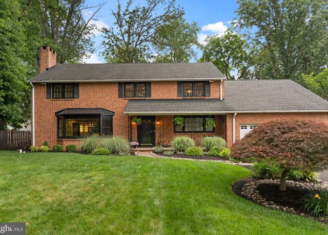 Property at 4 Keats Rd, Yardley, PA 19067, 4 beds, 2.5 baths