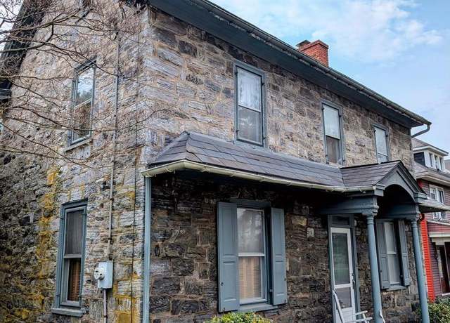 Property at 2928 E Lincoln Hwy E, Gordonville, PA 17529, 3 beds, 1 bath