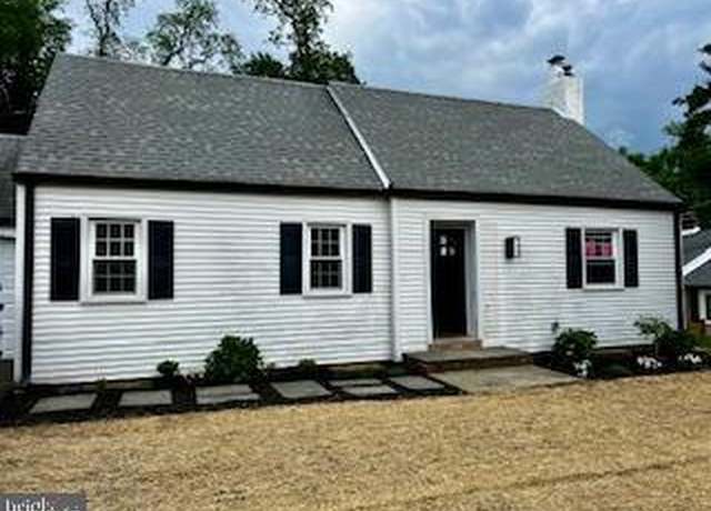 Property at 929 Gilbert Rd, Cheltenham, PA 19012, 4 beds, 2 baths