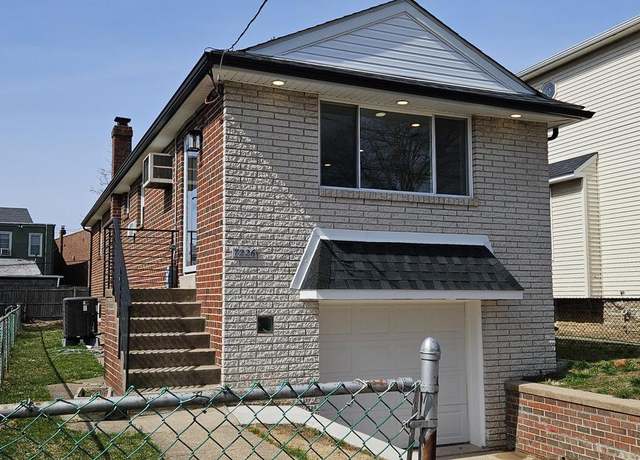 Property at 7226 Bingham St, Philadelphia, PA 19111, 3 beds, 2 baths