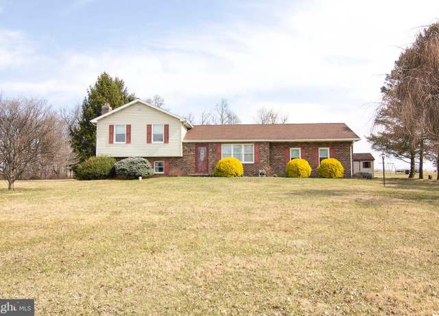 Property at 771 Juli Dr, New Freedom, PA 17349, 3 beds, 2.5 baths