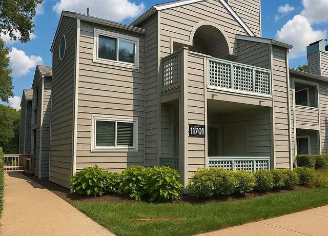 Property at 11701-B Summerchase Cir, Reston, VA 20194, 2 beds, 2 baths