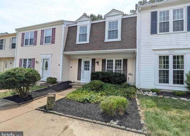 Property at 7689 Sheffield Village Ln, Lorton, VA 22079, 3 beds, 1.5 baths