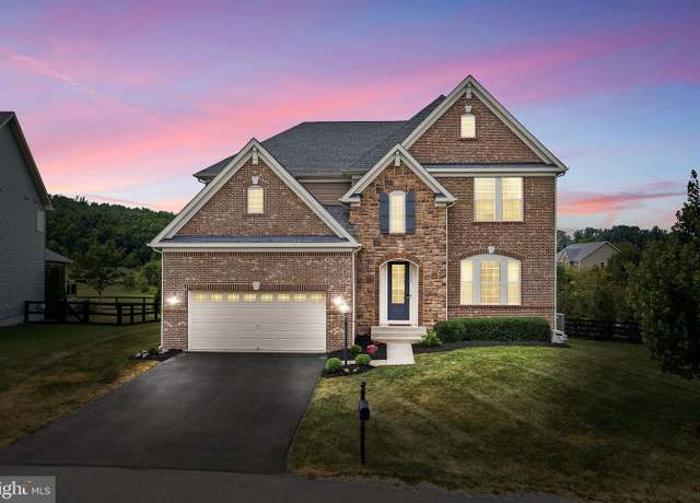 Property at 19853 Grondo Ln, Leesburg, VA 20175, 4 beds, 4.5 baths