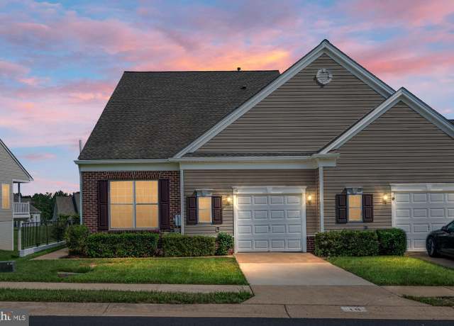 Property at 15 Hartford Way Unit 40-1, Fredericksburg, VA 22406, 3 beds, 3 baths