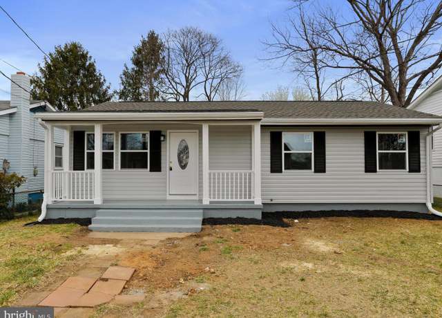 Property at 829 W 14th St, Front Royal, VA 22630, 3 beds, 1 bath