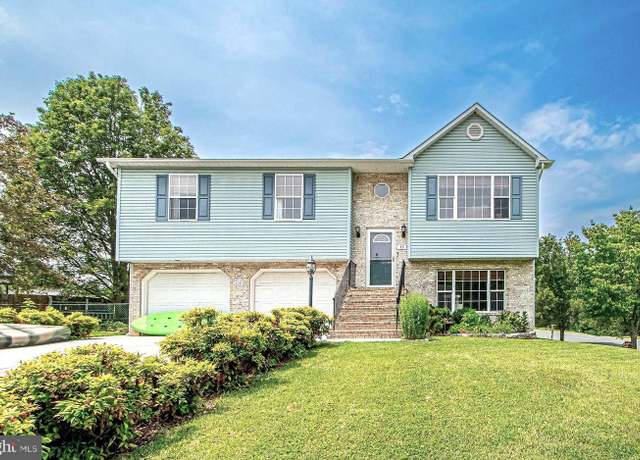 Property at 75 Westminster Dr, Front Royal, VA 22630, 3 beds, 2.5 baths
