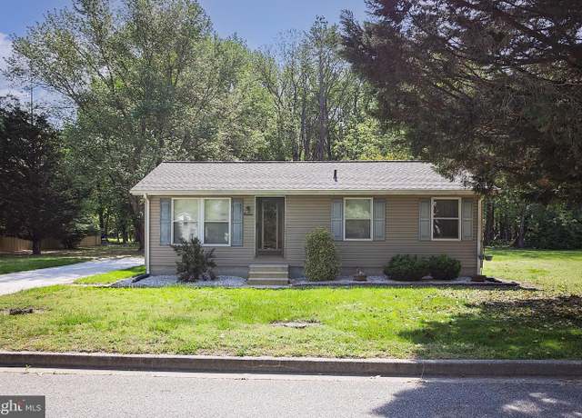 Property at 19 S 8th St, Denton, MD 21629, 2 beds, 1 bath
