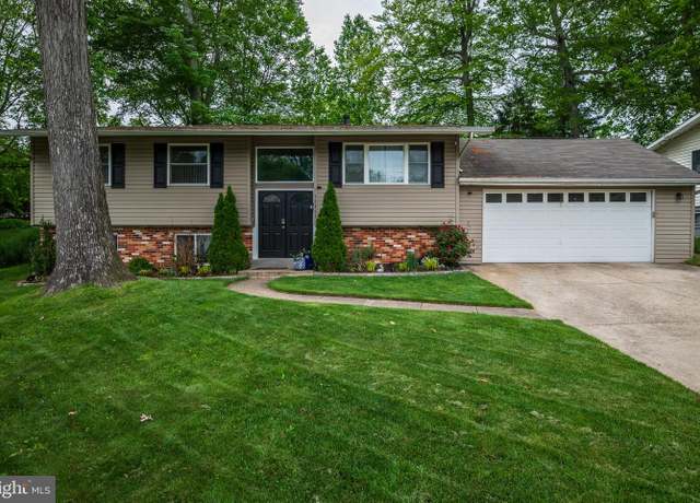 Property at 13822 Arctic Ave, Rockville, MD 20853, 4 beds, 3 baths