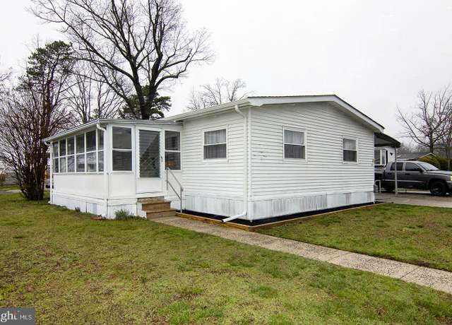 Property at 153 Country Ln, Buena, NJ 08310, 2 beds, 1.5 baths