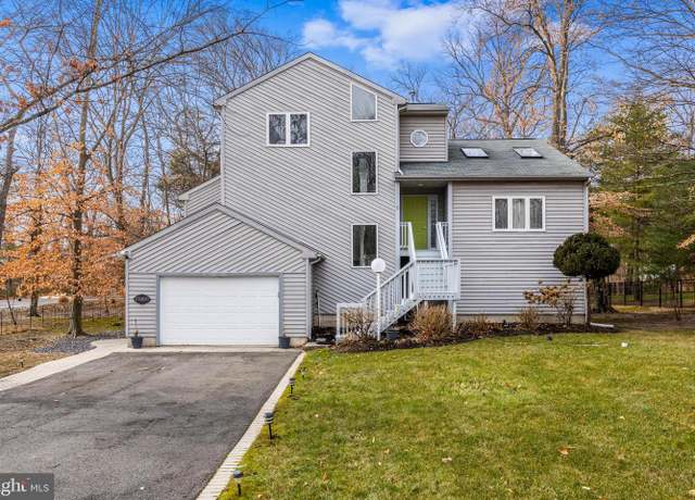 Property at 6 Rancocas Blvd, Mount Laurel, NJ 08054, 3 beds, 3 baths