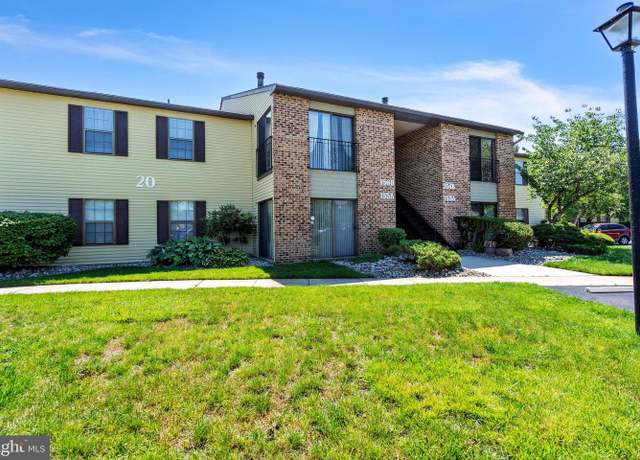 Property at 154-B Birchfield Ct, Mount Laurel, NJ 08054, 2 beds, 1 bath