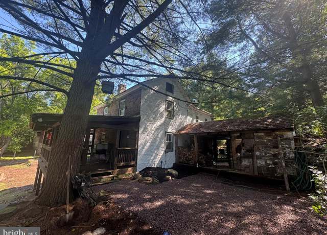 Property at 843 Ridgeway Rd, Birdsboro, PA 19508, 3 beds, 1.5 baths