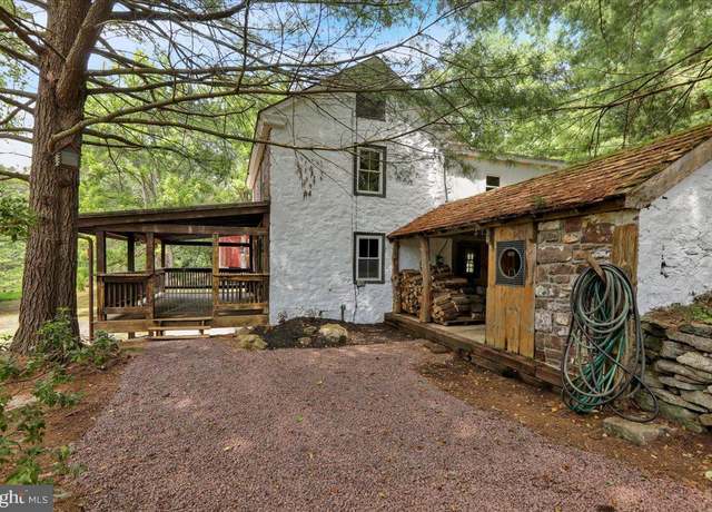 Property at 843 Ridgeway Rd, Birdsboro, PA 19508, 3 beds, 1.5 baths