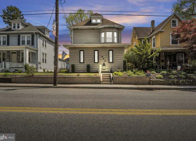 Property at 623 W Main St, Mechanicsburg, PA 17055, 3 beds, 2 baths