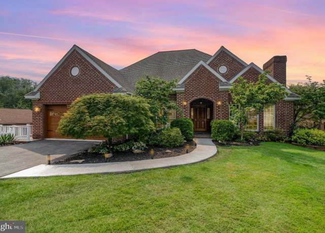 Property at 119 N Humer St, Enola, PA 17025, 3 beds, 2.5 baths