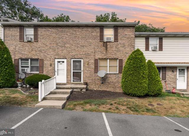 Property at 638 Gates Ln, Enola, PA 17025, 2 beds, 1.5 baths