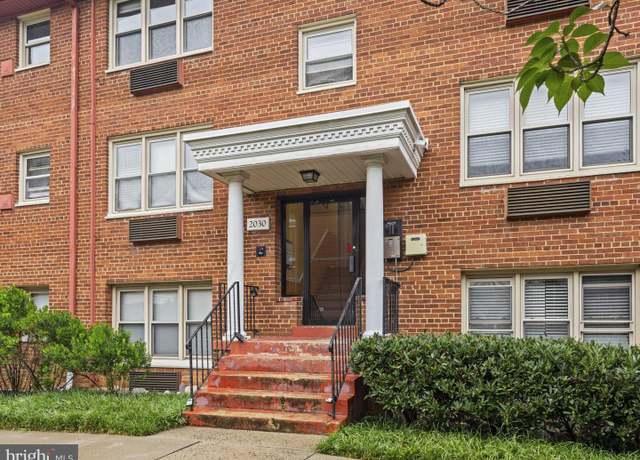 Property at 2030 N Woodrow St #11, Arlington, VA 22207, 1 bed, 1 bath