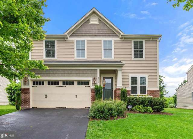 Property at 3714 Lilly Ln, Warrenton, VA 20187, 3 beds, 2.5 baths