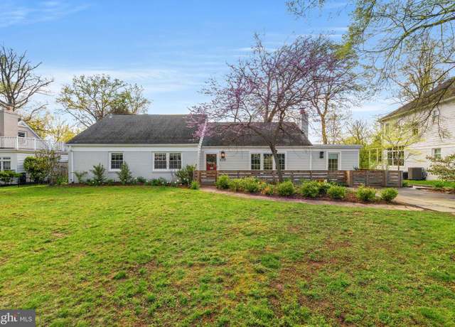 Property at 6219 Arkendale Rd, Alexandria, VA 22307, 3 beds, 2 baths
