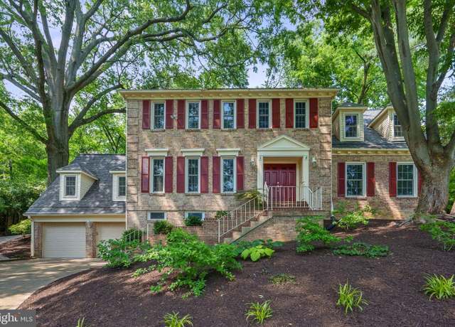Property at 2014 Mason Hill Dr, Alexandria, VA 22307, 5 beds, 4.5 baths