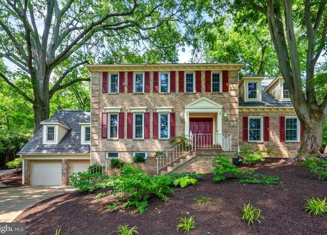 Property at 2014 Mason Hill Dr, Alexandria, VA 22307, 5 beds, 4.5 baths