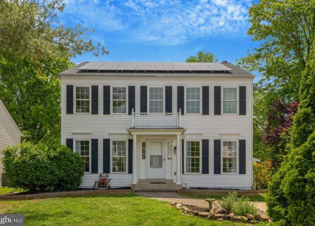 Property at 73 Mcpherson Cir, Sterling, VA 20165, 3 beds, 2.5 baths