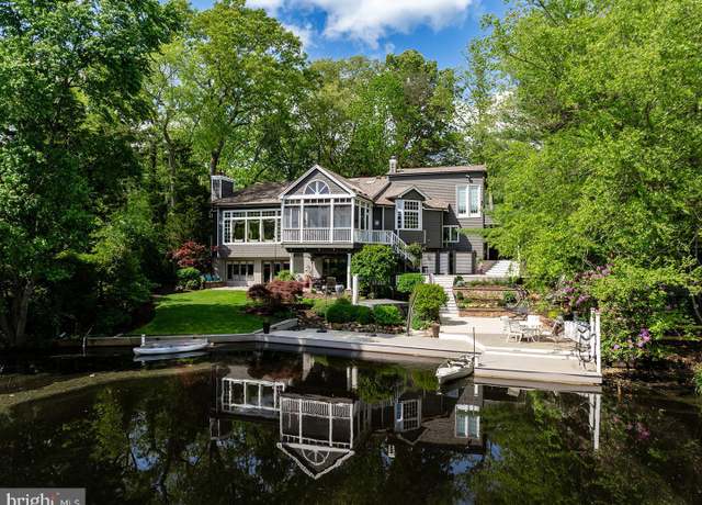 Property at 286 Chippewa Trl, Medford Lakes, NJ 08055, 5 beds, 4 baths