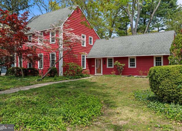 Property at 304 Bortons Mill Rd, Cherry Hill, NJ 08034, 5 beds, 2.5 baths