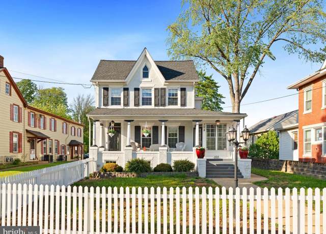 Property at 108 Delaware St, Woodbury, NJ 08096, 3 beds, 2 baths