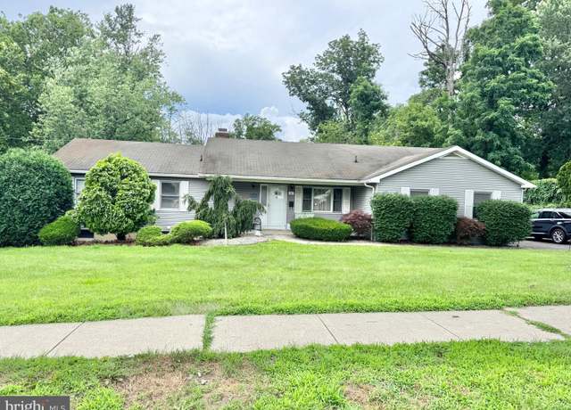 Property at 150 Main St, Hamilton, NJ 08620, 4 beds, 3 baths