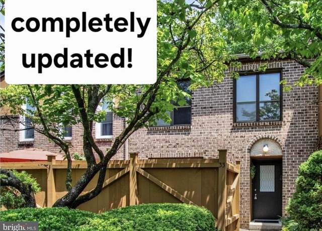 Property at 33 Pinehurst Ct, Reading, PA 19607, 3 beds, 2.5 baths