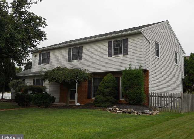 Property at 2027 Gring Dr, Reading, PA 19610, 4 beds, 2.5 baths