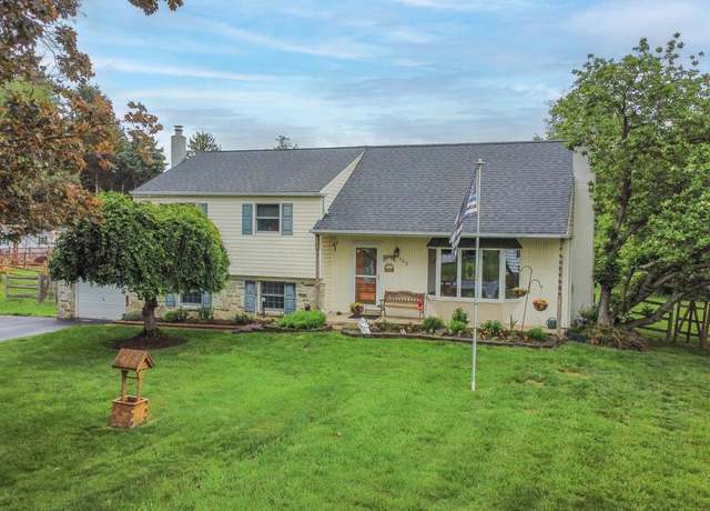 Property at 103 Holly Rd, Southampton, PA 18966, 4 beds, 1.5 baths