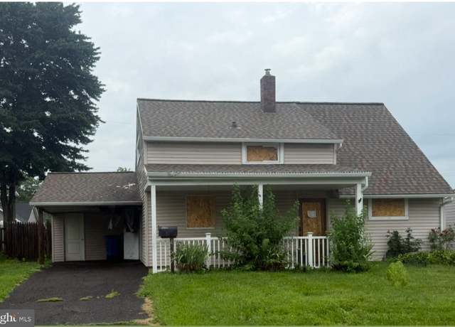 Property at 16 Greenbrier Rd, Levittown, PA 19057, 4 beds, 2 baths