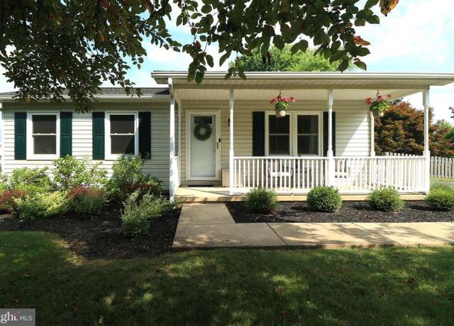 Property at 164 Arbor Bluff Dr, Pleasant Gap, PA 16823, 2 beds, 1 bath