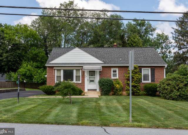 Property at 258 Redwood Dr, Lancaster, PA 17603, 2 beds, 1 bath