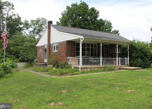 Property at 71 E Station Ave, Coopersburg, PA 18036, 2 beds, 1 bath