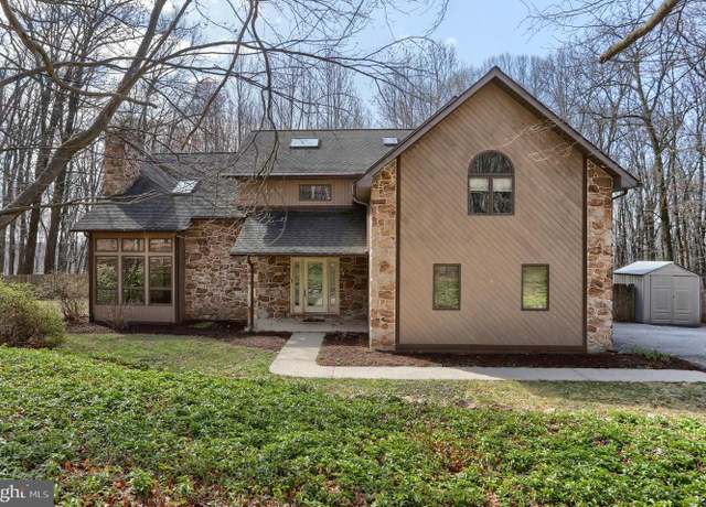 Property at 1250 Ash Ln, Lebanon, PA 17042, 3 beds, 3.5 baths