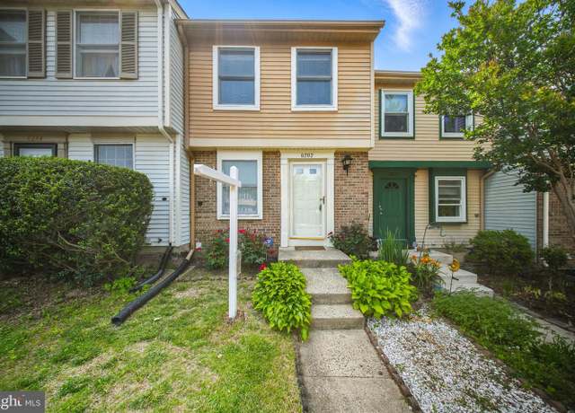 Property at 8282 Crestmont Cir, Springfield, VA 22153, 2 beds, 1.5 baths