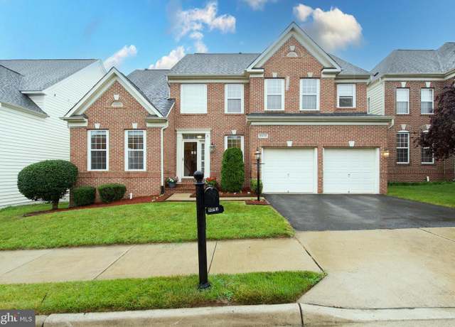 Property at 9573 5th Pl, Lorton, VA 22079, 4 beds, 3.5 baths