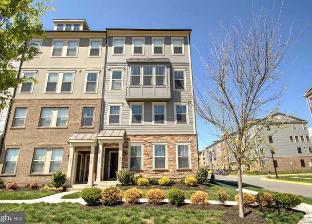 Property at 204 Petite Sirah Ter SE, Leesburg, VA 20175, 3 beds, 2.5 baths