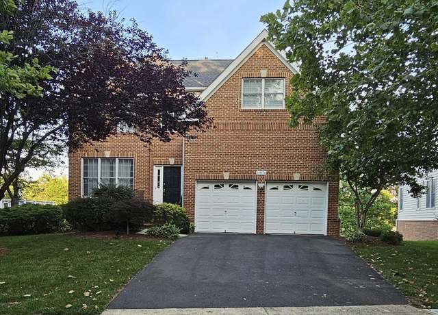 Property at 19874 La Bete Ct, Ashburn, VA 20147, 4 beds, 3.5 baths