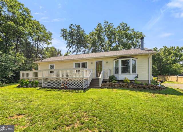 Property at 381 Youngs Dr, Front Royal, VA 22630, 2 beds, 2 baths
