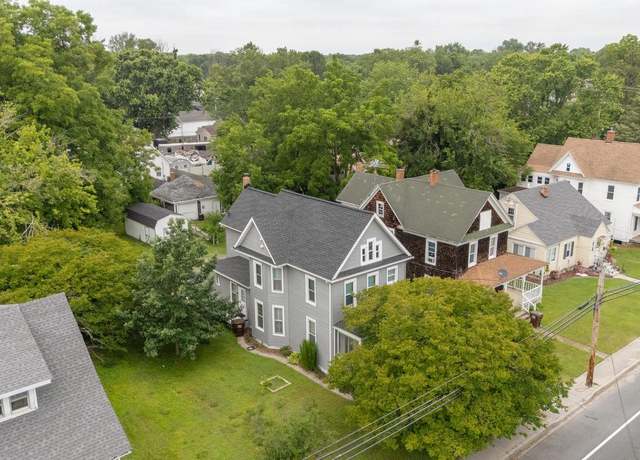 Property at 1009 Race St, Cambridge, MD 21613, 4 beds, 3 baths